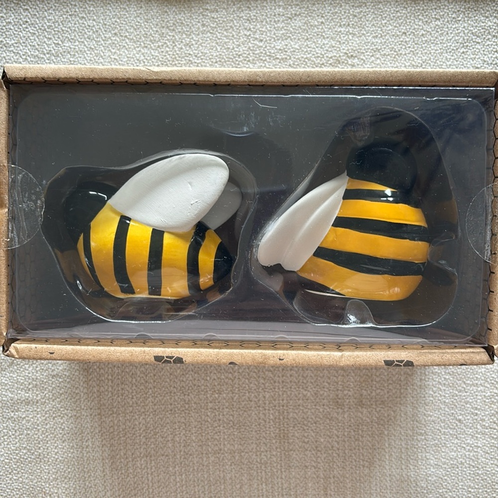 Salt and pepper shakers